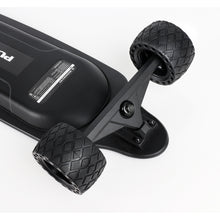 Cargar imagen en el visor de la galería, Puaida P6GT Electric Skateboard - Dual Hub Motors, 110 Rubber Wheels, 30 mph Top Speed, 18 Miles Range, Remote Included - Unleash the power with Puaida&#39;s P6GT, featuring dual hub motors, high-traction 110 rubber wheels, a thrilling top speed of 30 mph, and an impressive range of 18 miles. Control your ride effortlessly with the included remote for a dynamic and exhilarating electric skateboarding experience.
